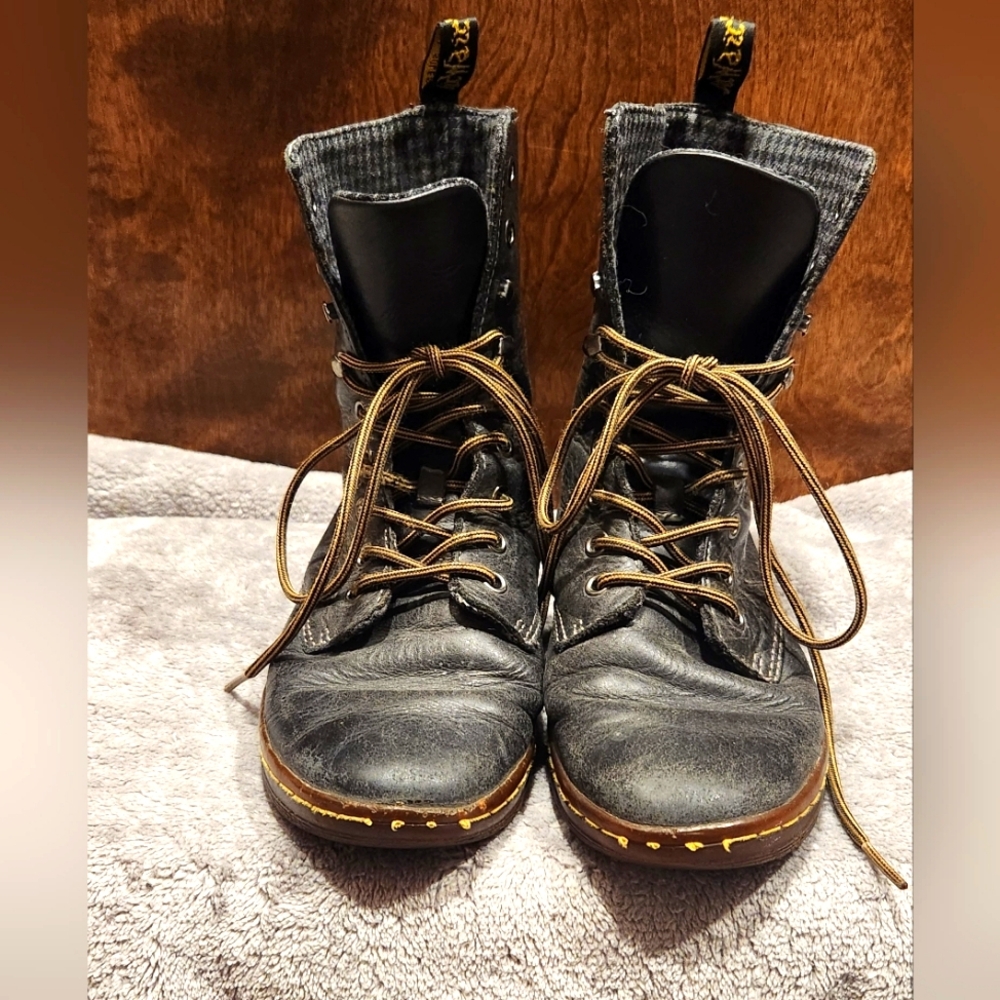 Dr Martens Lace Up boots women's size 6